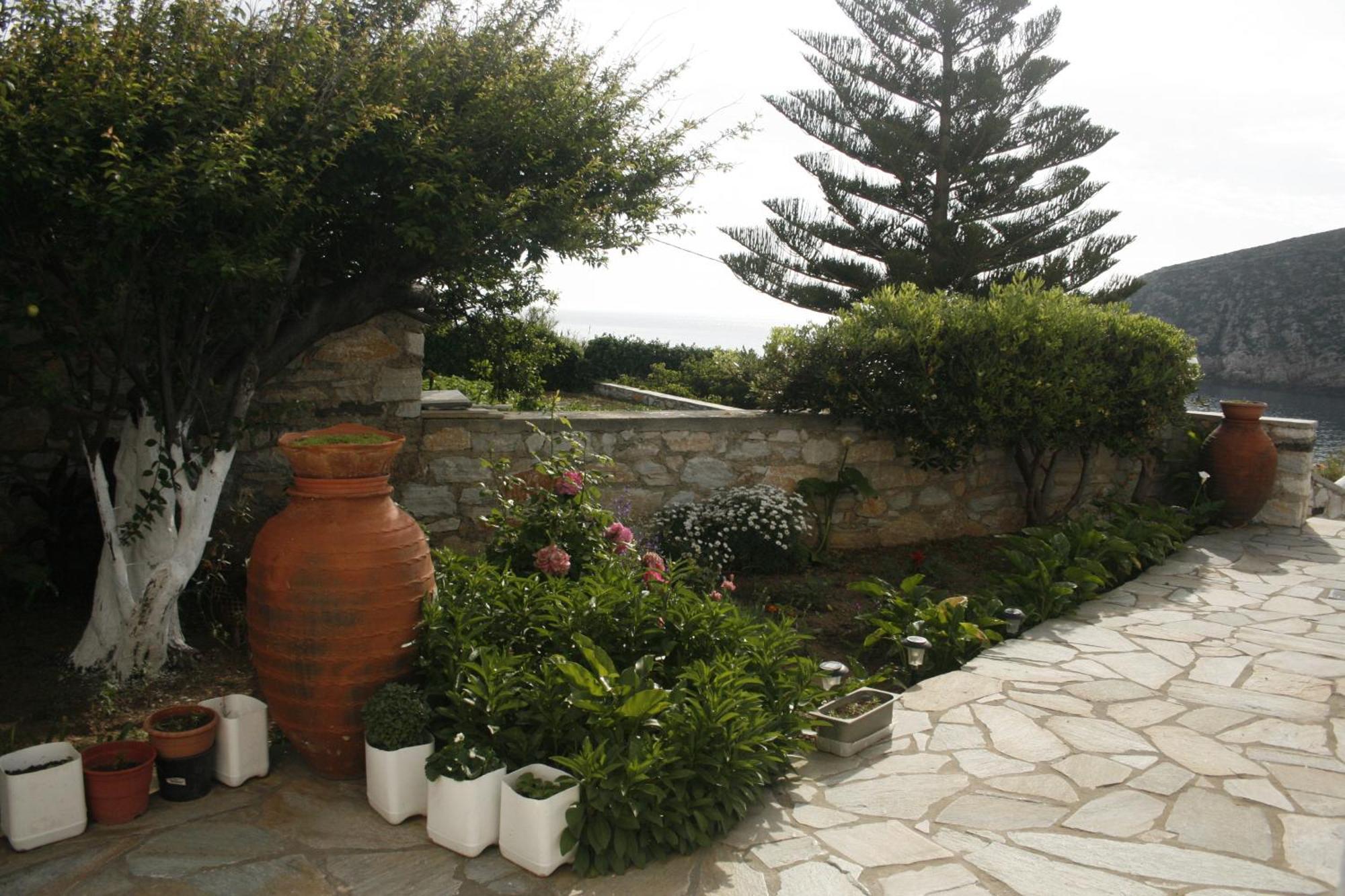 Flora'S Apartments Apollon  Exterior photo